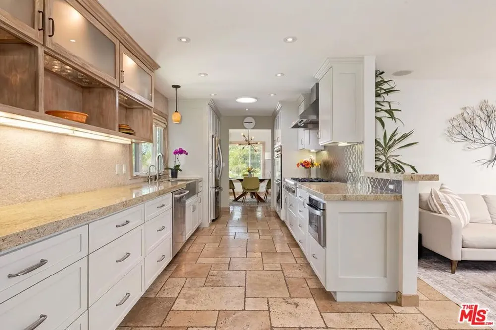 1592 Wilder Street Thousand Oaks, CA 91362