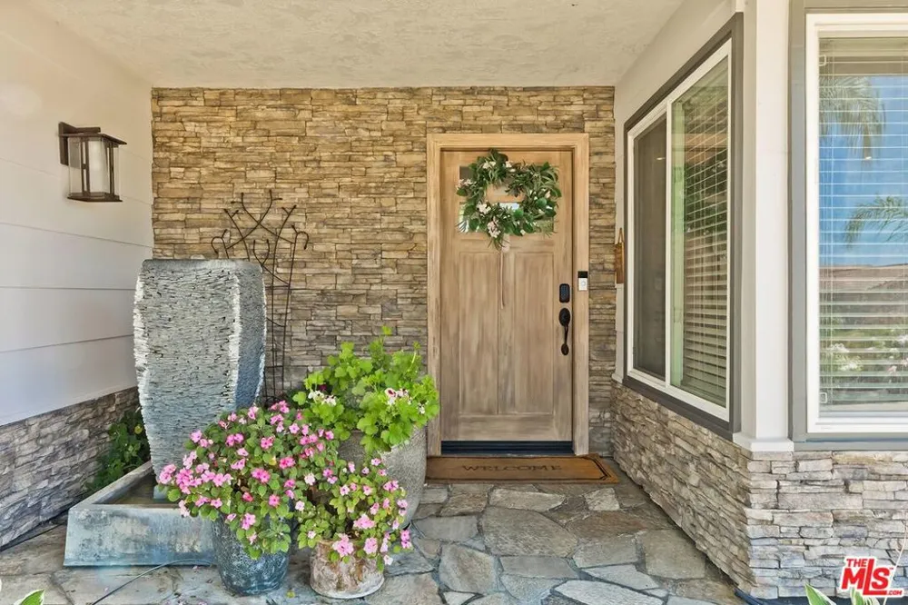 1592 Wilder Street Thousand Oaks, CA 91362