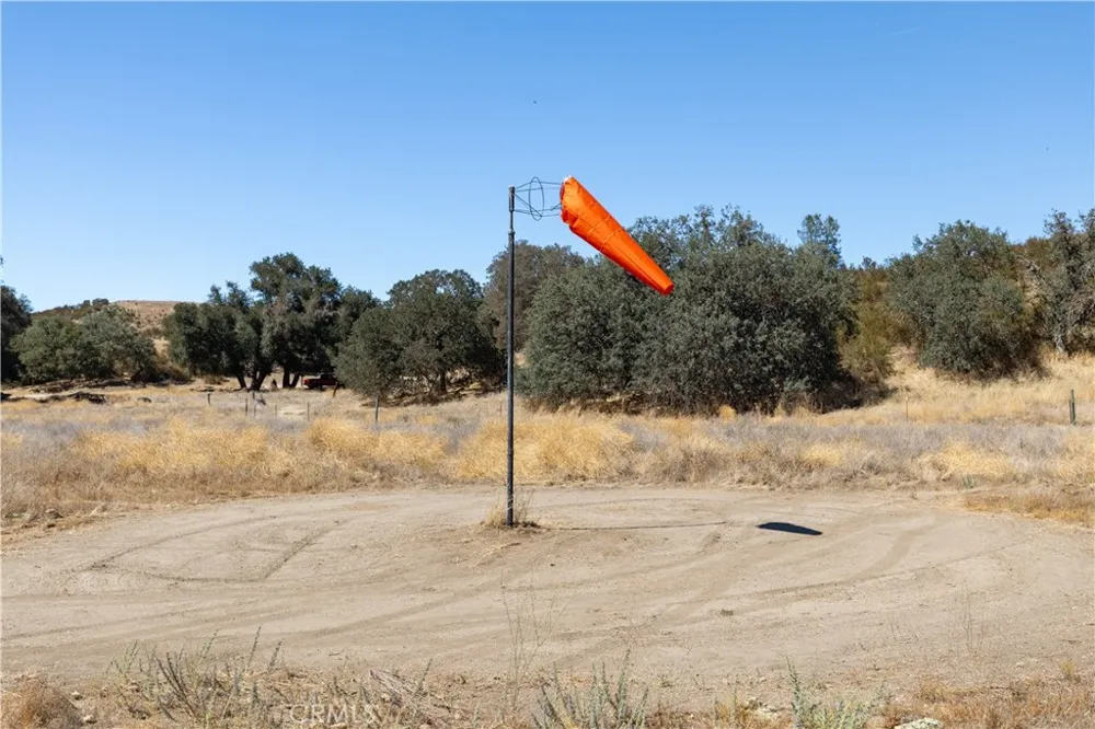8687 O Donovan Creston, CA 93432