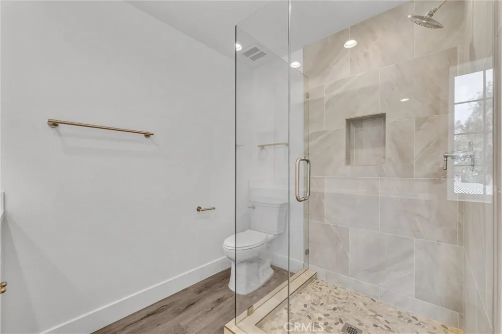 16385 Valencia Avenue #3 Fontana, CA 92335