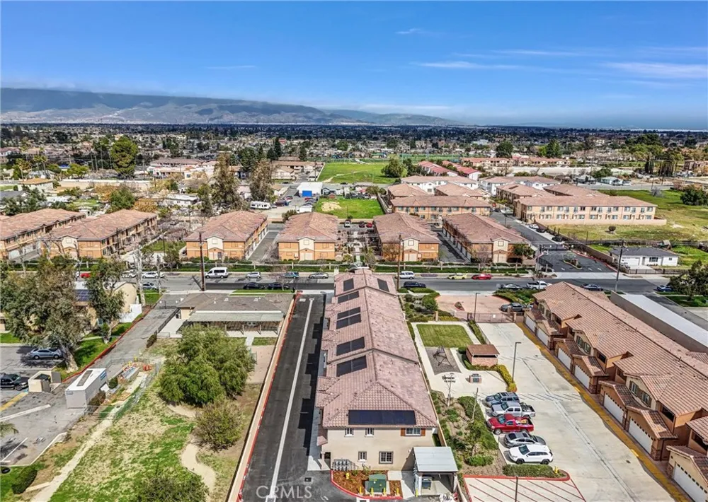 16385 Valencia Avenue #3 Fontana, CA 92335