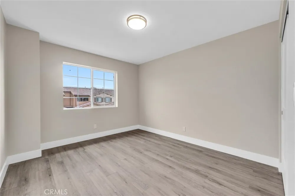 16385 Valencia Avenue #3 Fontana, CA 92335