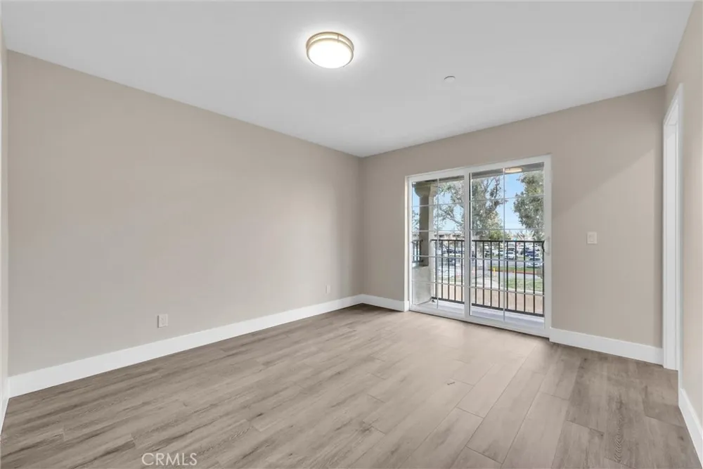16385 Valencia Avenue #3 Fontana, CA 92335