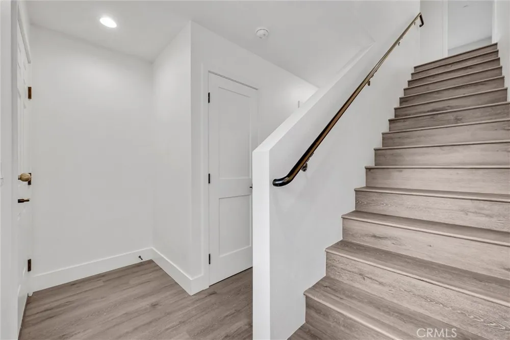 16385 Valencia Avenue #3 Fontana, CA 92335