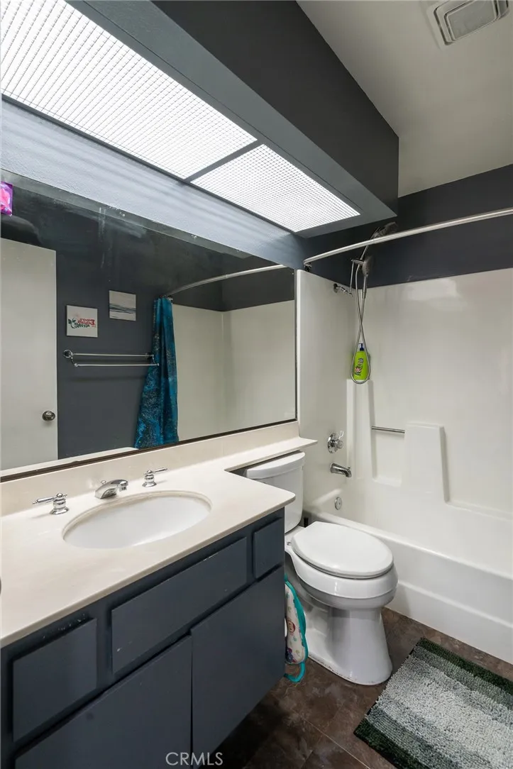 4897 Penrose Moorpark, CA 93021