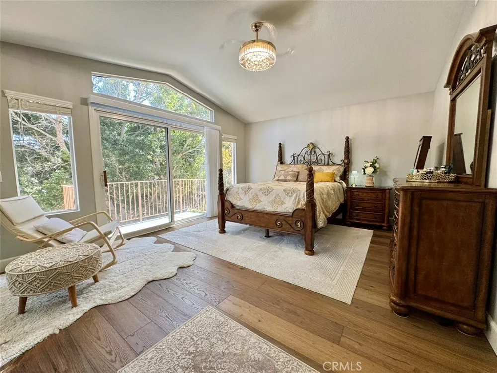 1536 Sappanwood Avenue Thousand Oaks, CA 91320