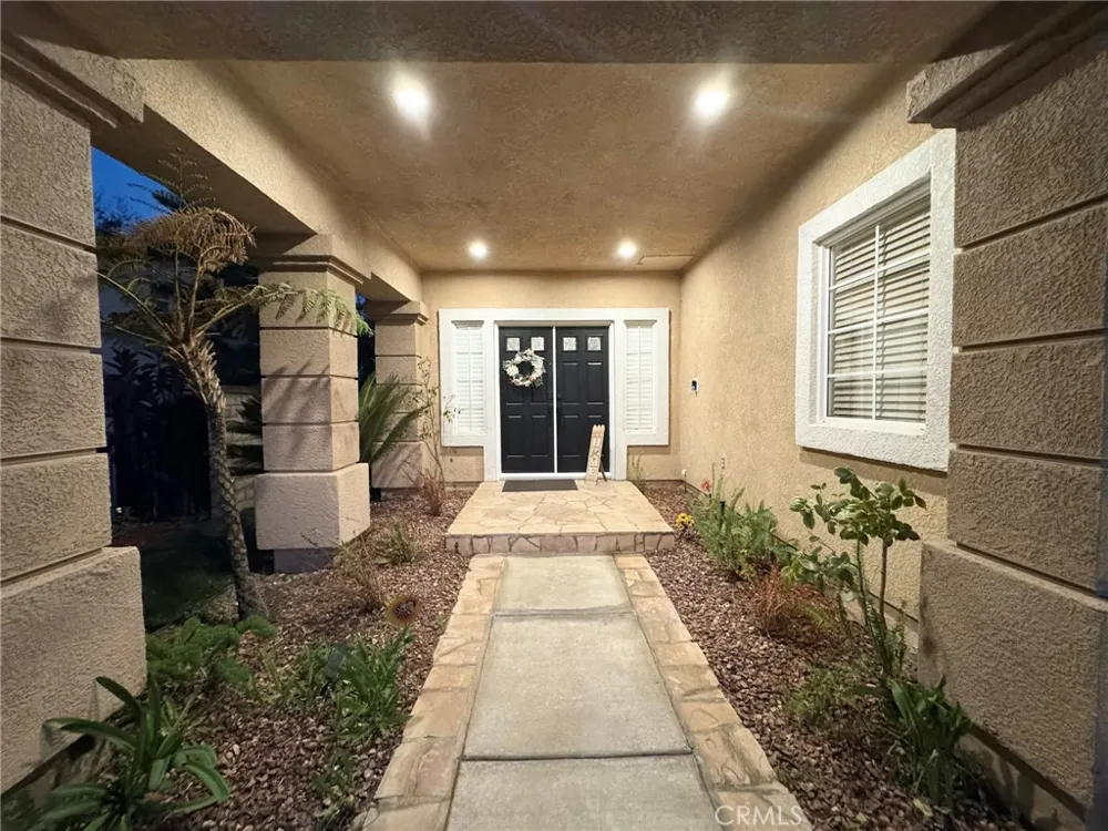 1536 Sappanwood Avenue Thousand Oaks, CA 91320