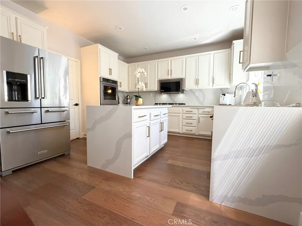 1536 Sappanwood Avenue Thousand Oaks, CA 91320