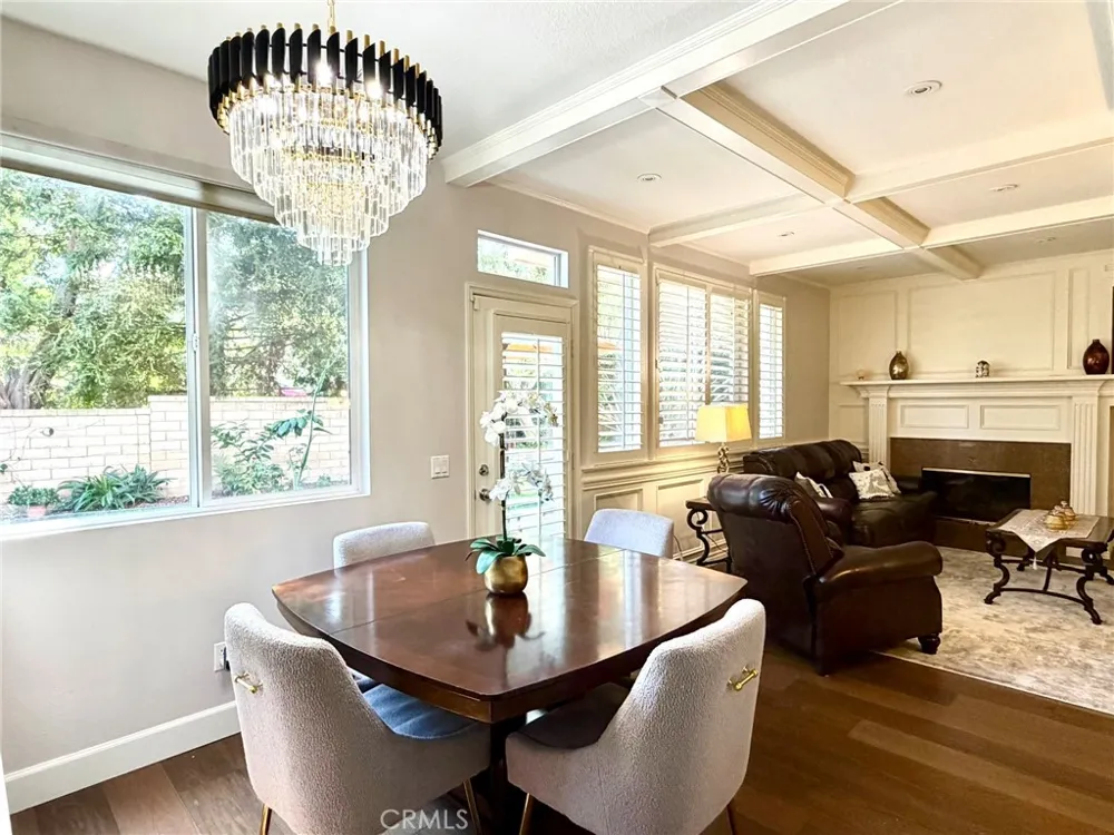 1536 Sappanwood Avenue Thousand Oaks, CA 91320