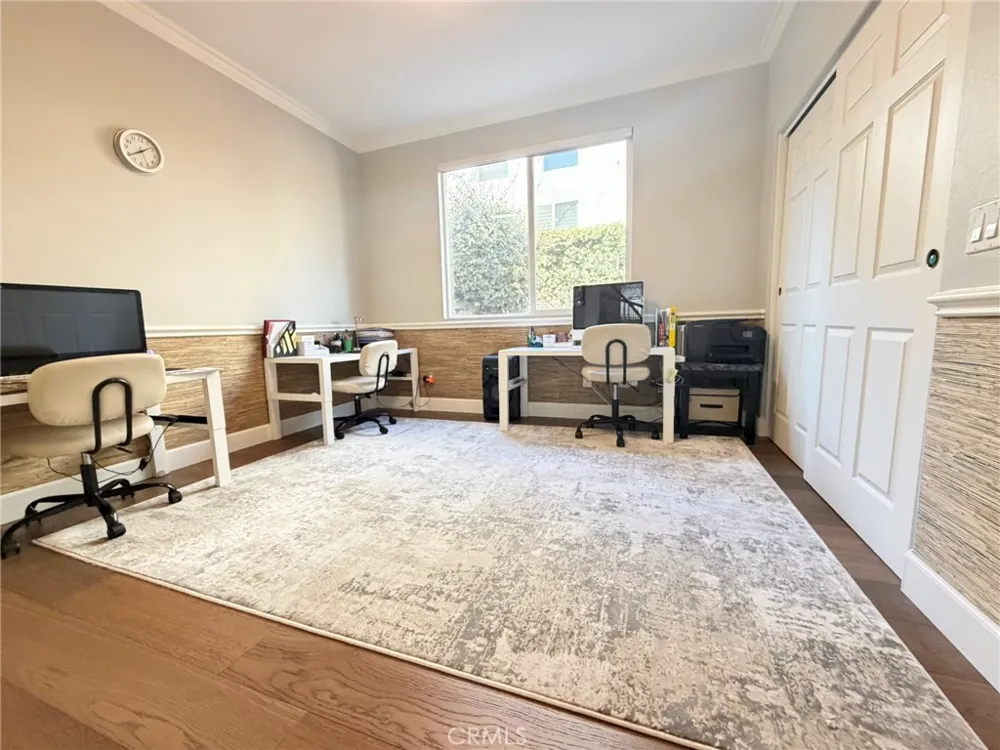 1536 Sappanwood Avenue Thousand Oaks, CA 91320
