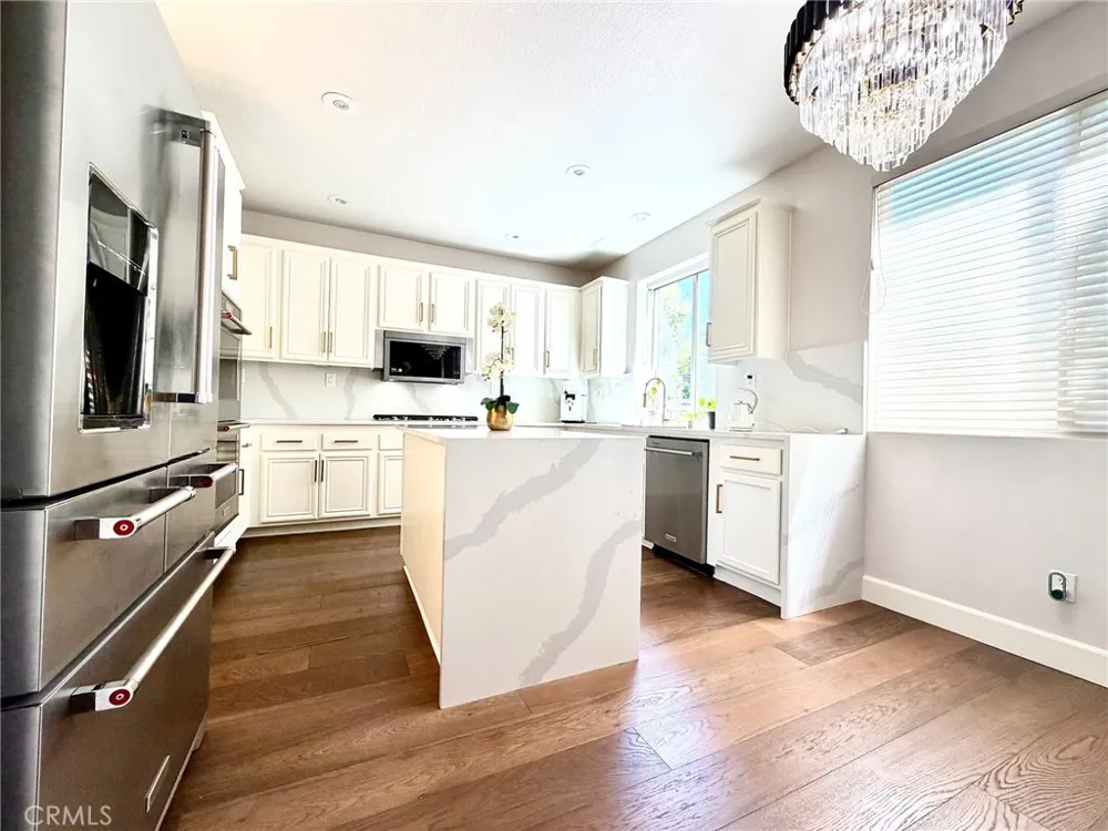 1536 Sappanwood Avenue Thousand Oaks, CA 91320