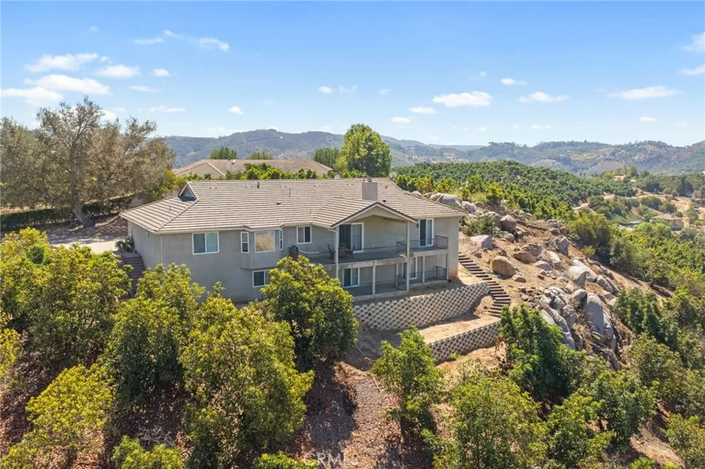 24135 Mirasol Way Temecula, CA 92590