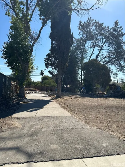 2318 Beachwood