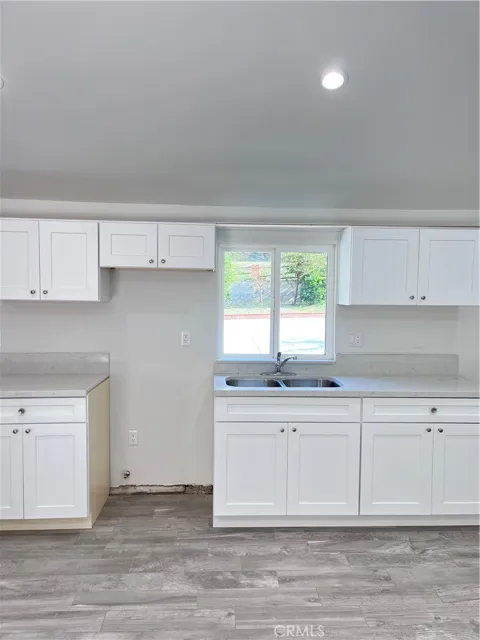 2111 Vallecito Drive #5
