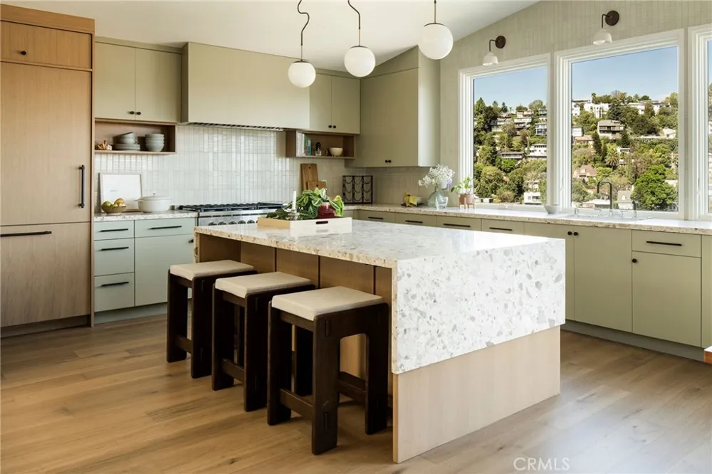 1847 Fanning Street Los Angeles, CA 90026