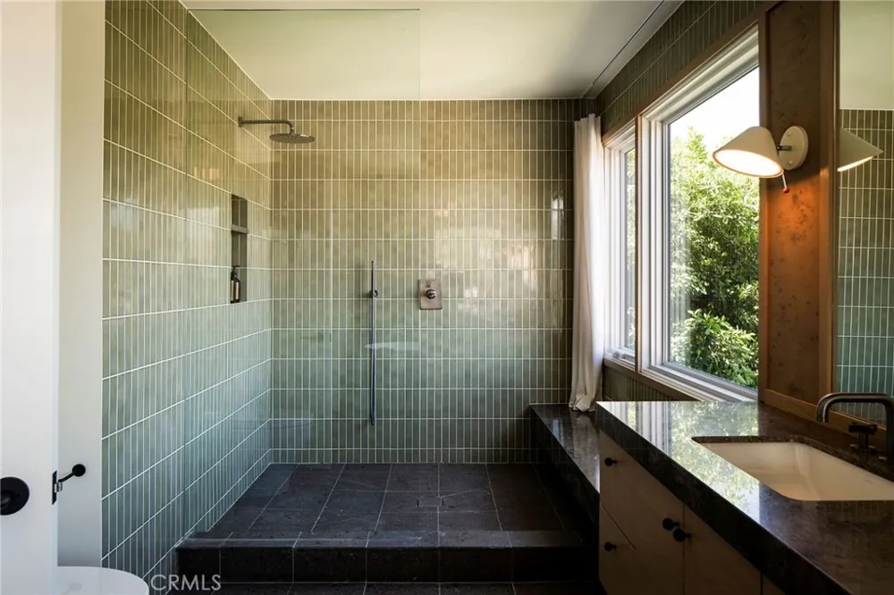 1847 Fanning Street Los Angeles, CA 90026