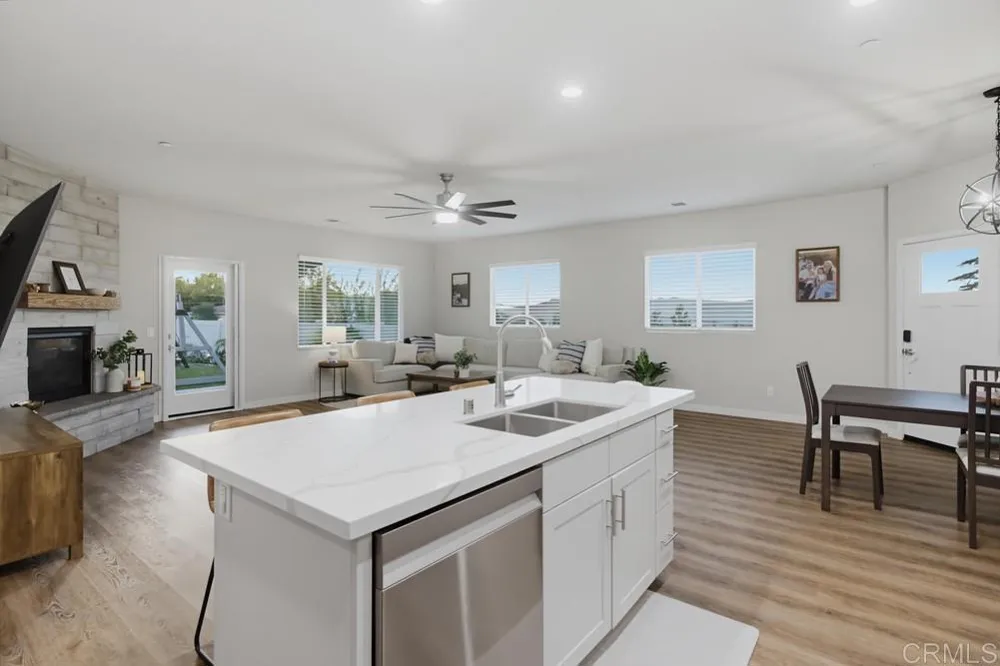 9228 Rickie Road Lakeside, CA 92040