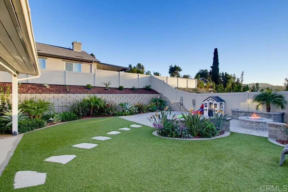 9228 Rickie Road Lakeside, CA 92040