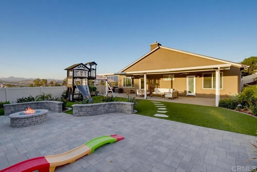 9228 Rickie Road Lakeside, CA 92040