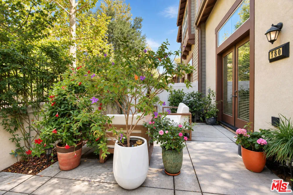 780 Tennis Club Lane Thousand Oaks, CA 91360