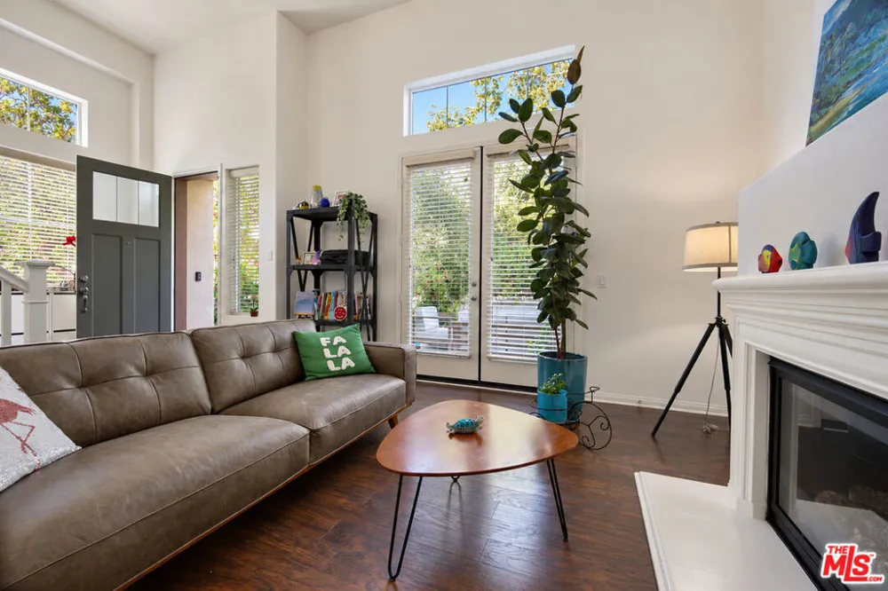 780 Tennis Club Lane Thousand Oaks, CA 91360