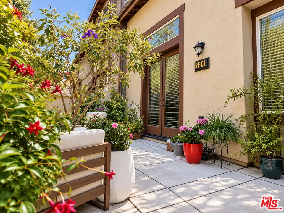 780 Tennis Club Lane Thousand Oaks, CA 91360