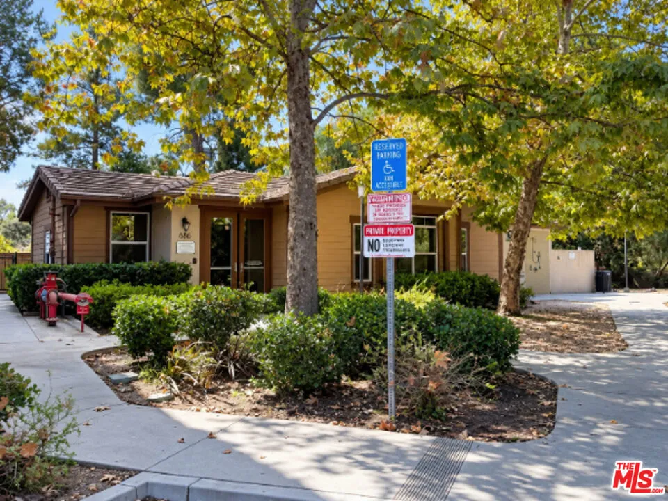 780 Tennis Club Lane Thousand Oaks, CA 91360