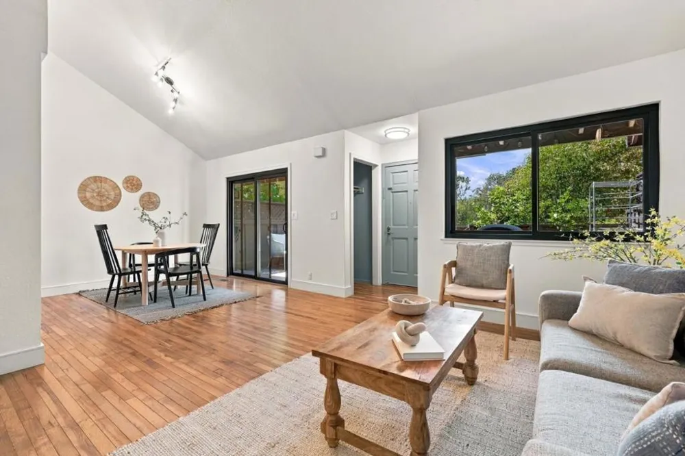 2907 Crocker Aptos, CA 95003