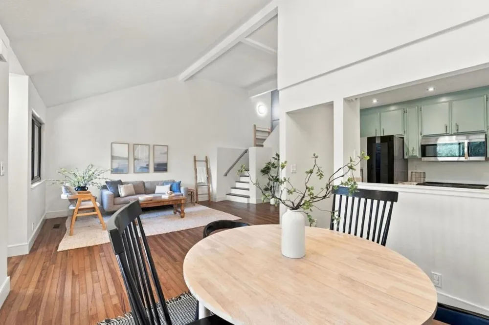 2907 Crocker Aptos, CA 95003