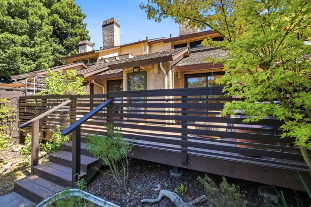 2907 Crocker Aptos, CA 95003