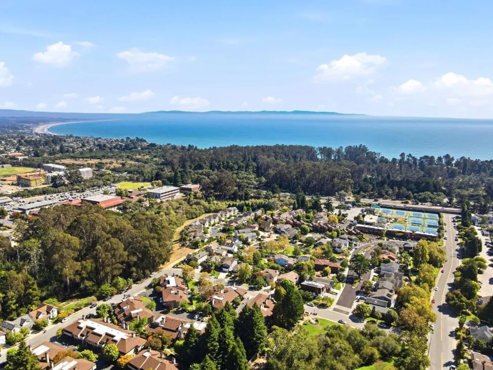2907 Crocker Court Aptos, CA 95003