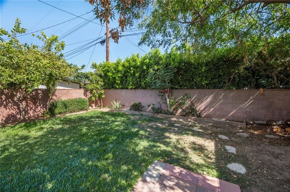 1008 League Avenue La Puente, CA 91744