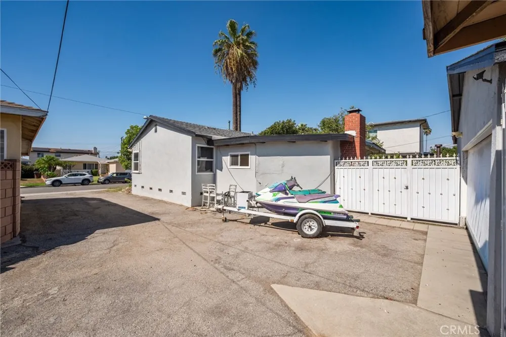 1008 League Avenue La Puente, CA 91744