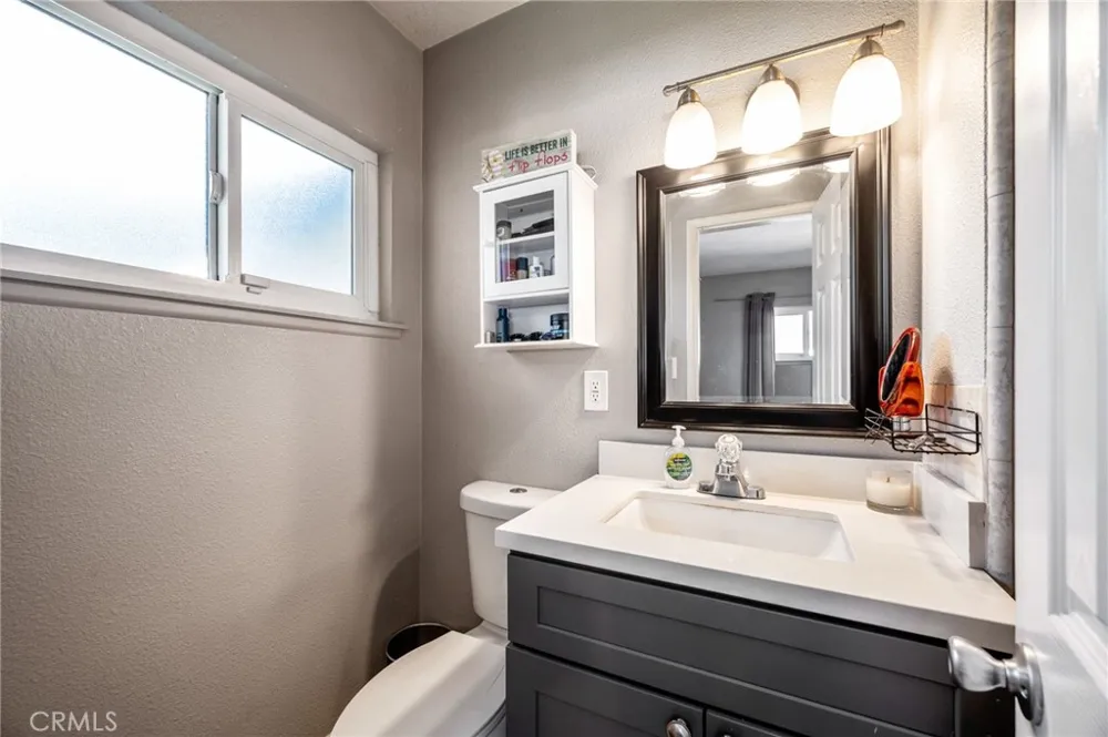 1008 League Avenue La Puente, CA 91744