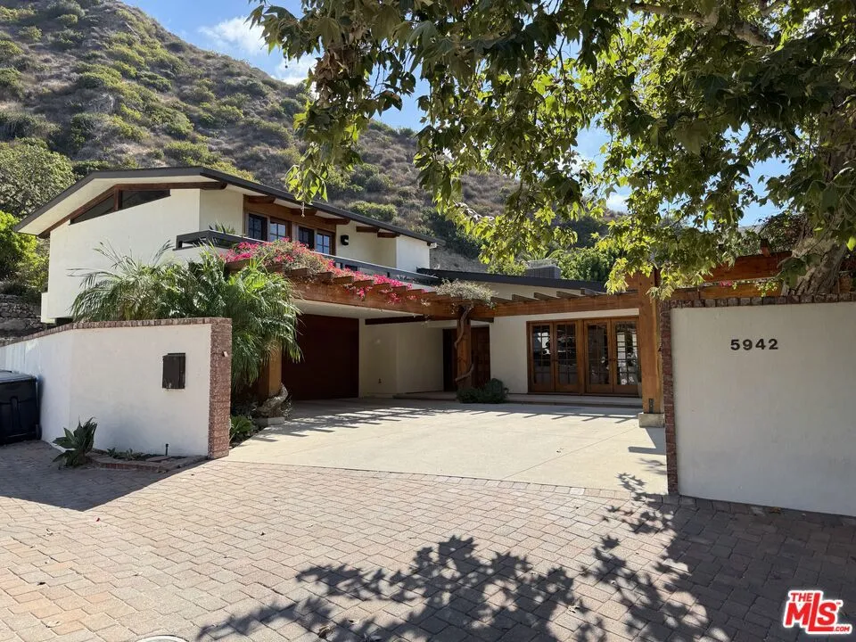 5942 Paseo Canyon Drive Malibu, CA 90265
