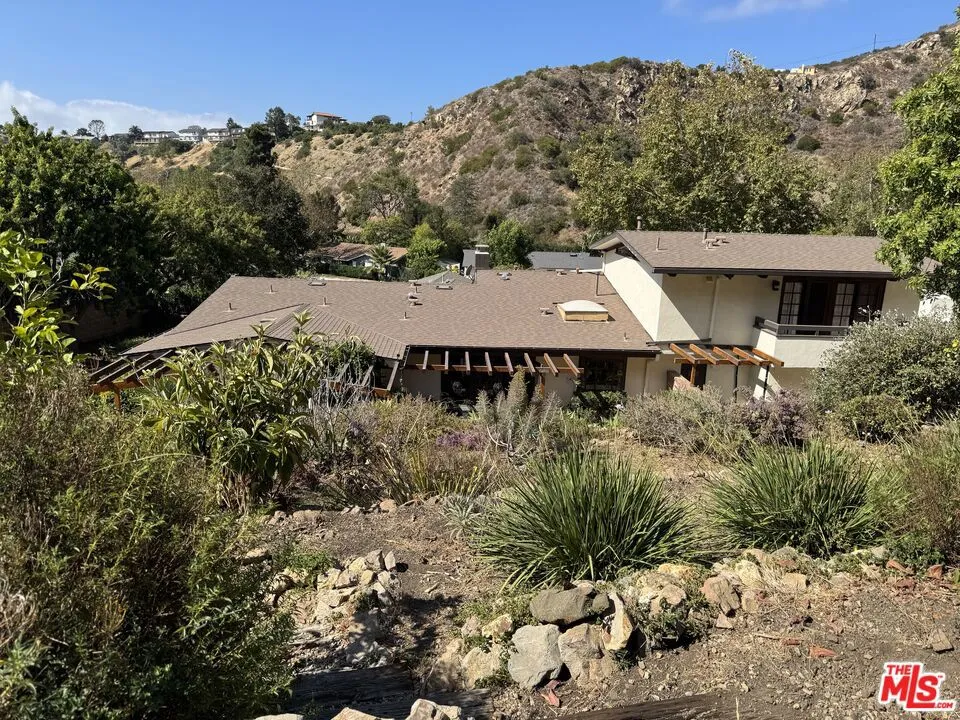 5942 Paseo Canyon Drive Malibu, CA 90265