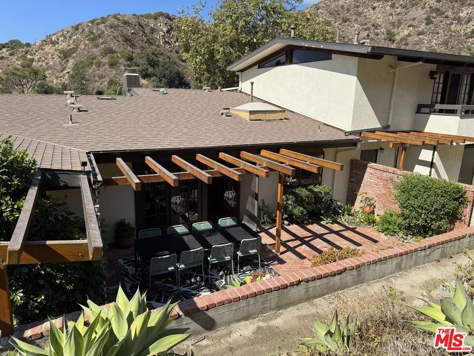 5942 Paseo Canyon Drive Malibu, CA 90265