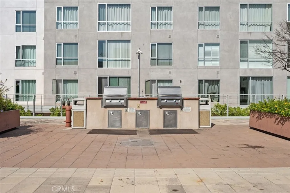 285 W 6th St #326 San Pedro, CA 90731
