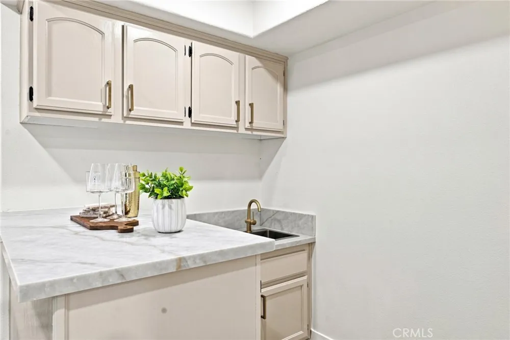 6515 Napa Rancho Cucamonga, CA 91701