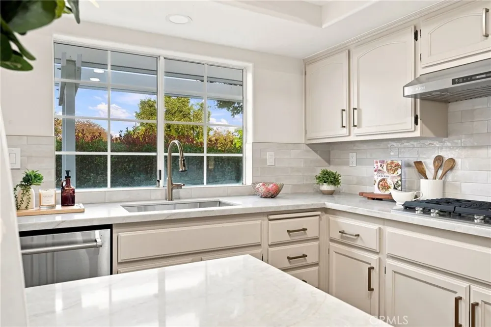 6515 Napa Rancho Cucamonga, CA 91701