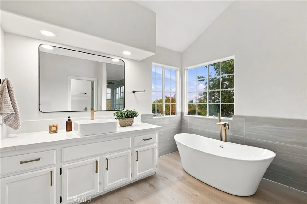 6515 Napa Rancho Cucamonga, CA 91701