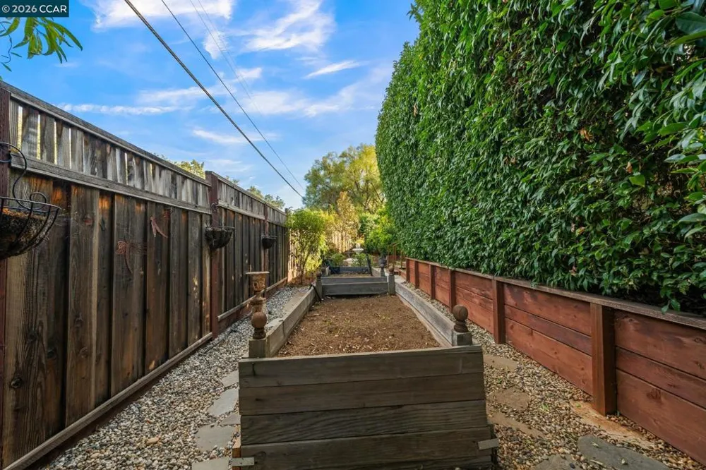 5849 Mitchell Canyon Ct Clayton, CA 94517