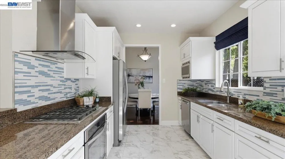 34136 Finnigan Ter Fremont, CA 94555