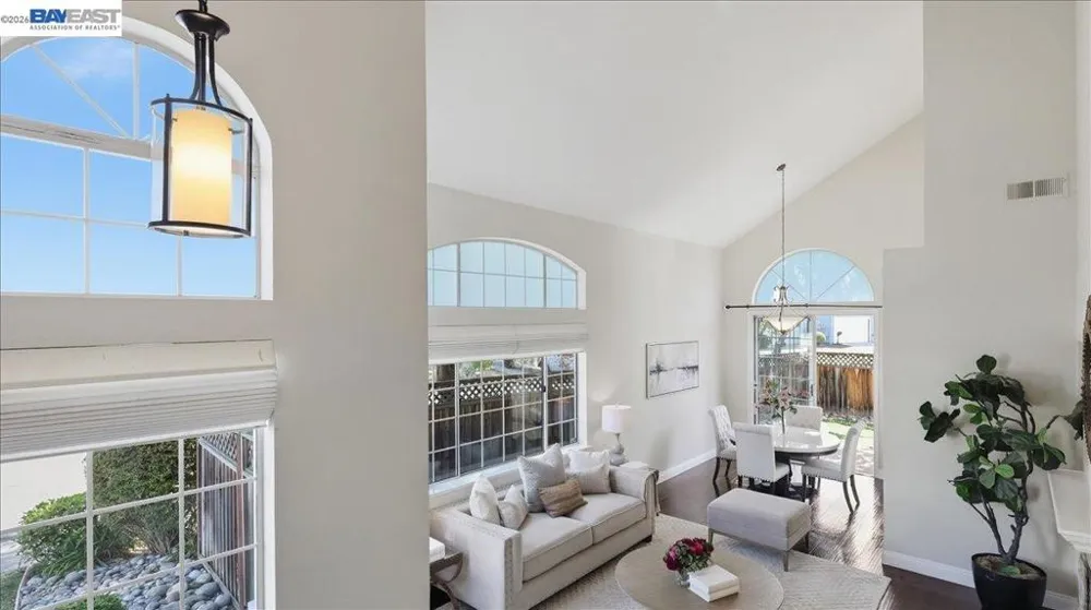 34136 Finnigan Ter Fremont, CA 94555