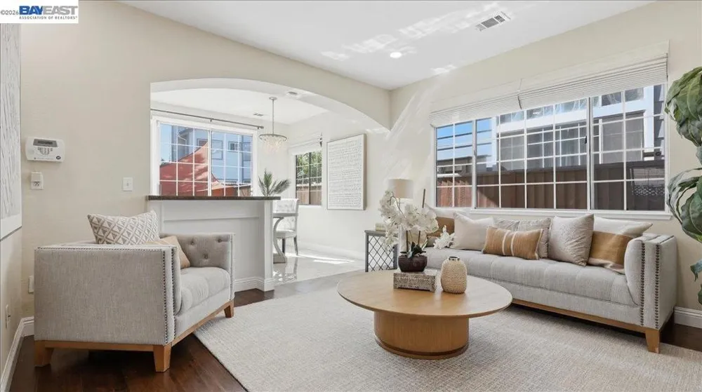 34136 Finnigan Ter Fremont, CA 94555