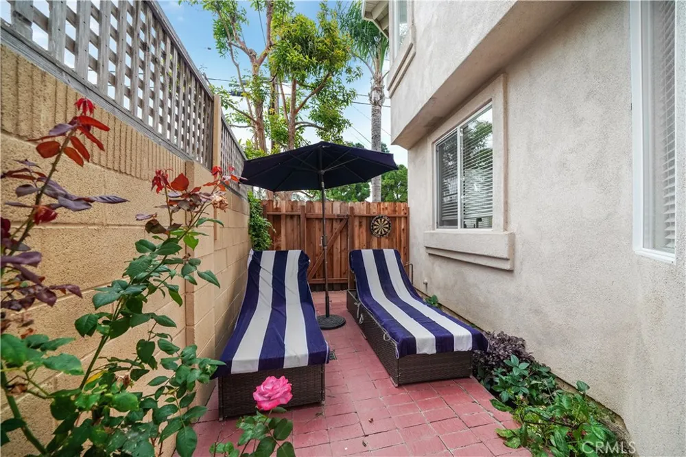 2239 Pacific Avenue #A Costa Mesa, CA 92627