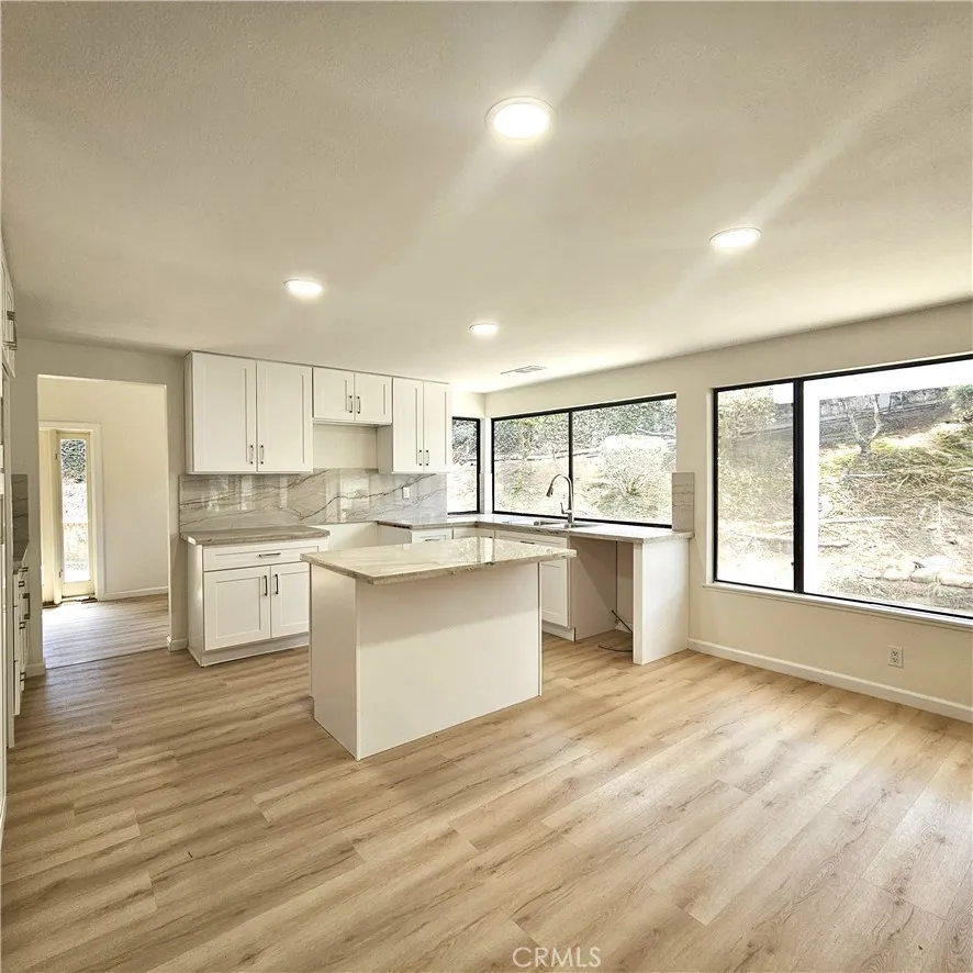 289 S Solomon Anaheim, CA 92807