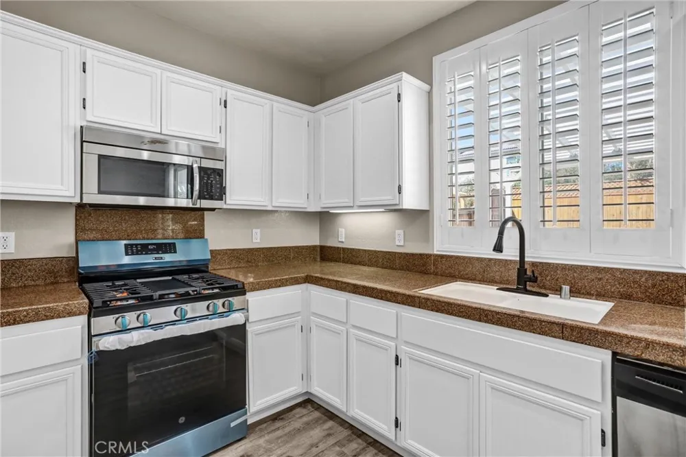 14966 Halona Victorville, CA 92394