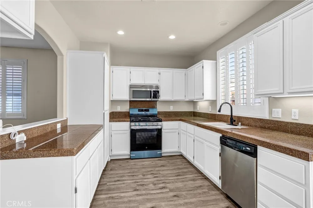 14966 Halona Victorville, CA 92394
