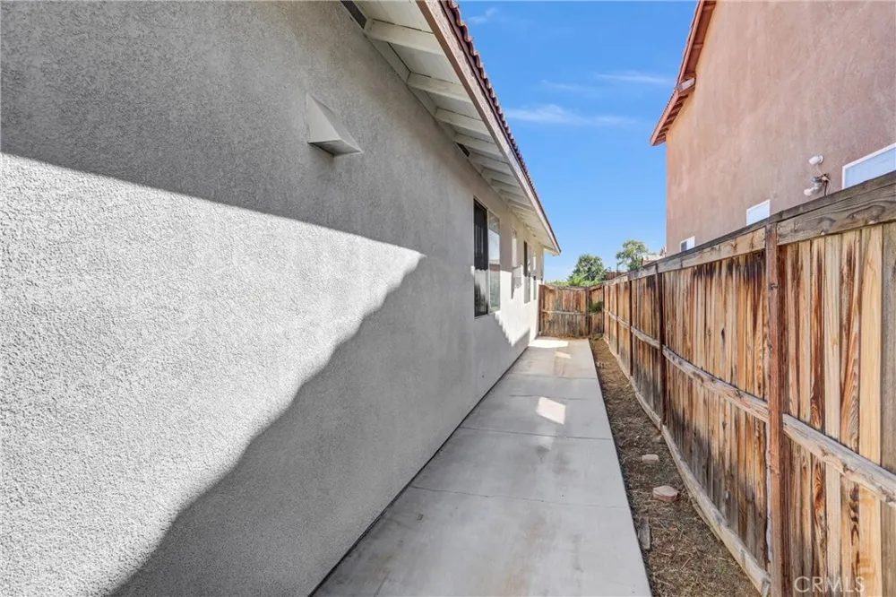 14966 Halona Victorville, CA 92394